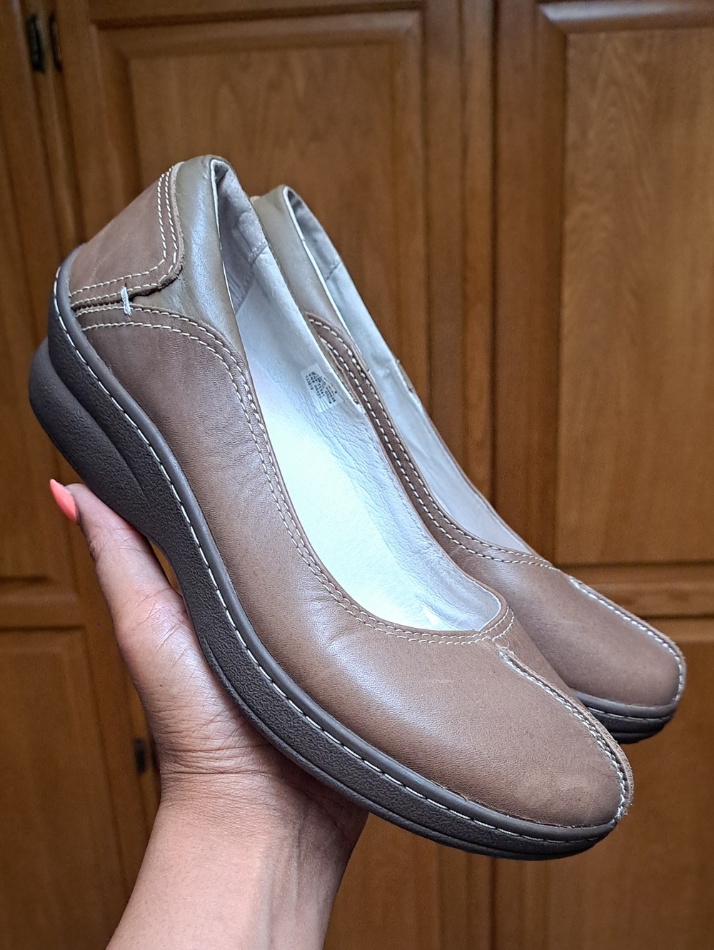 L.L.Bean Leather Split Toe Slip-On Wedge Loafers Brown Comfort Shoes Size 7 W - Picture 3 of 12